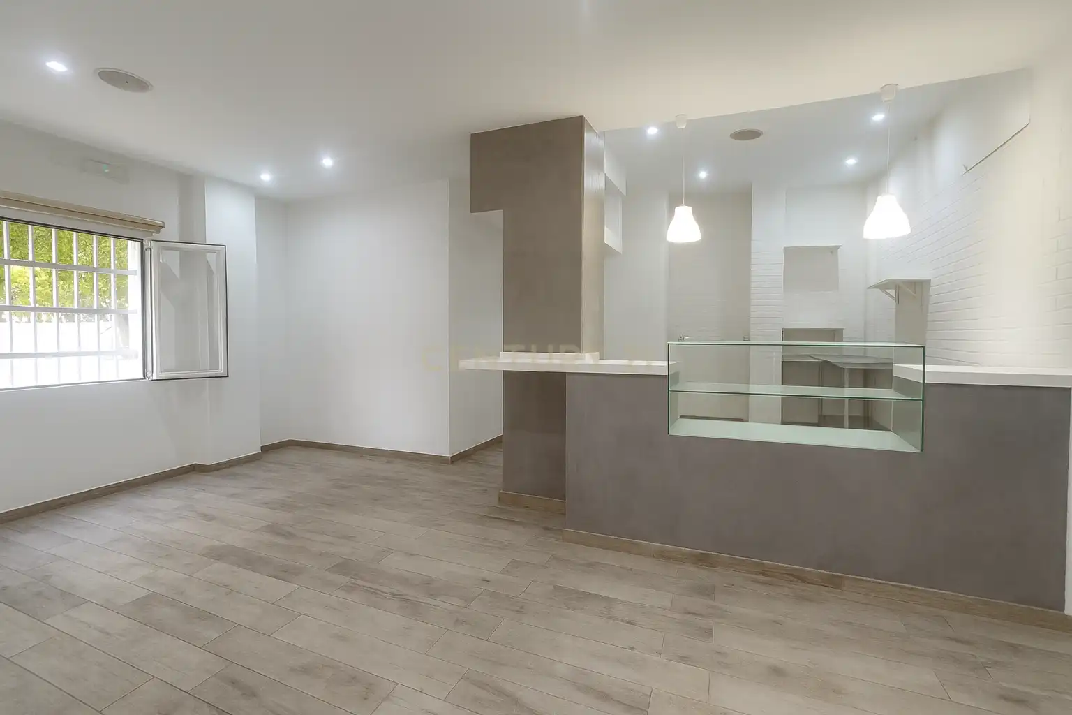 Local en venta en Cáceres con Aire acondicionado