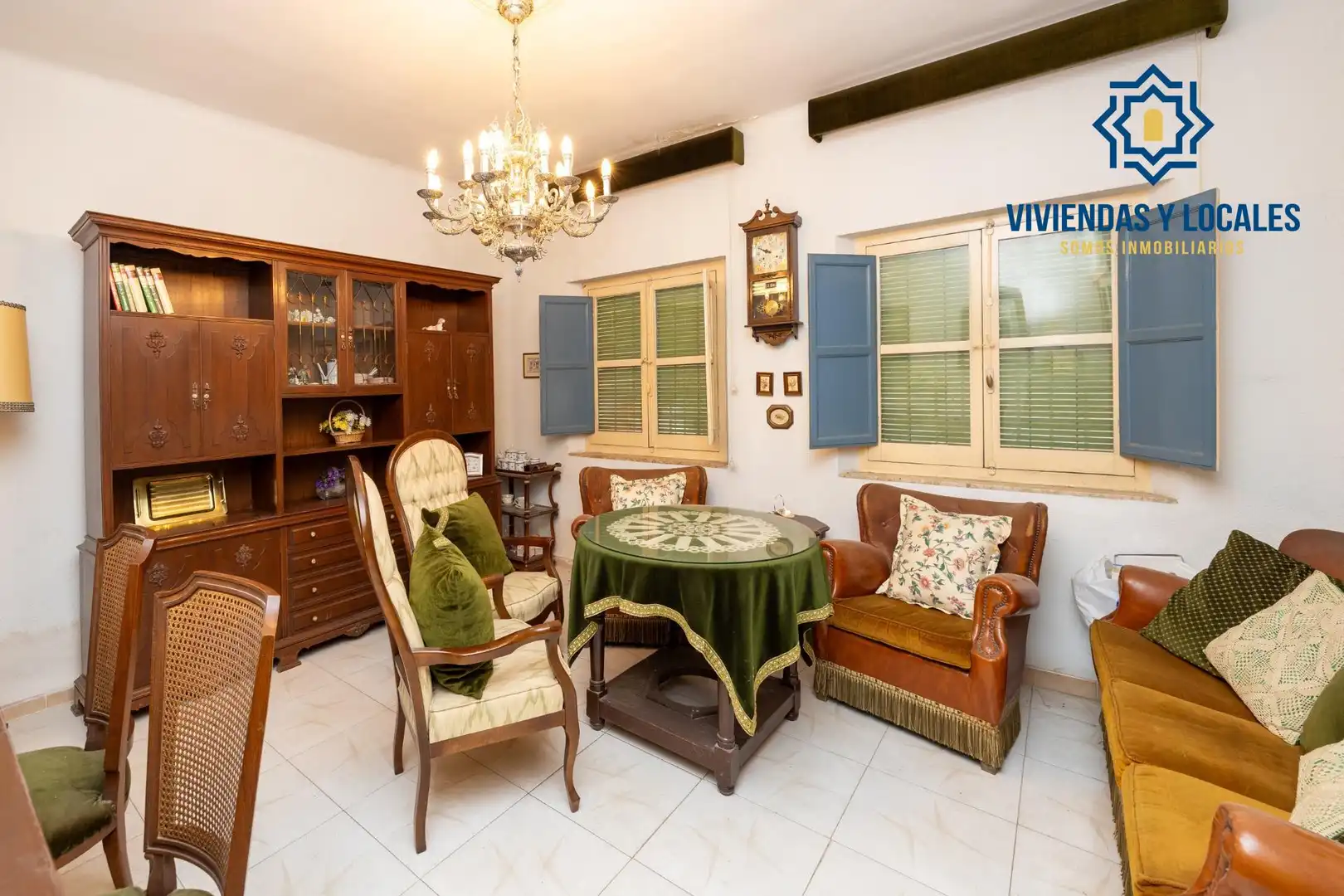 Casa con terraza en venta en Calle Calle Cristóbal Colón 8