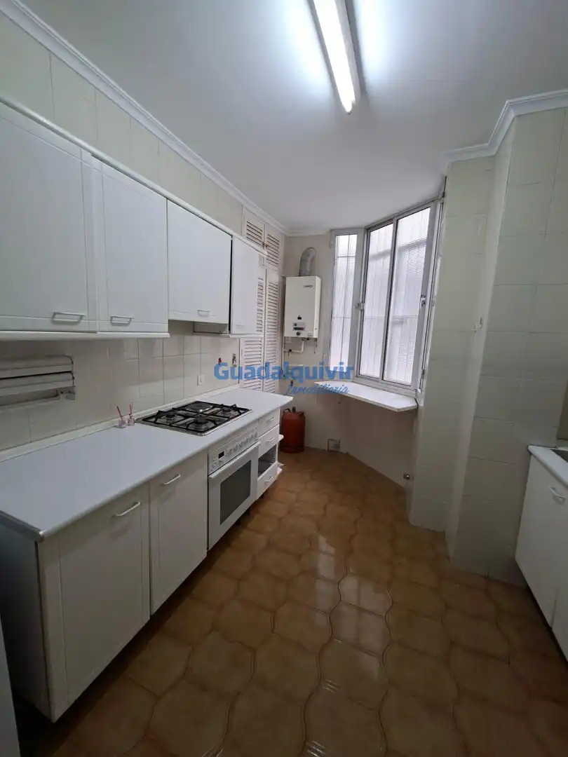 Flat with lift to rent in EDUARDO DATO, imagen 6