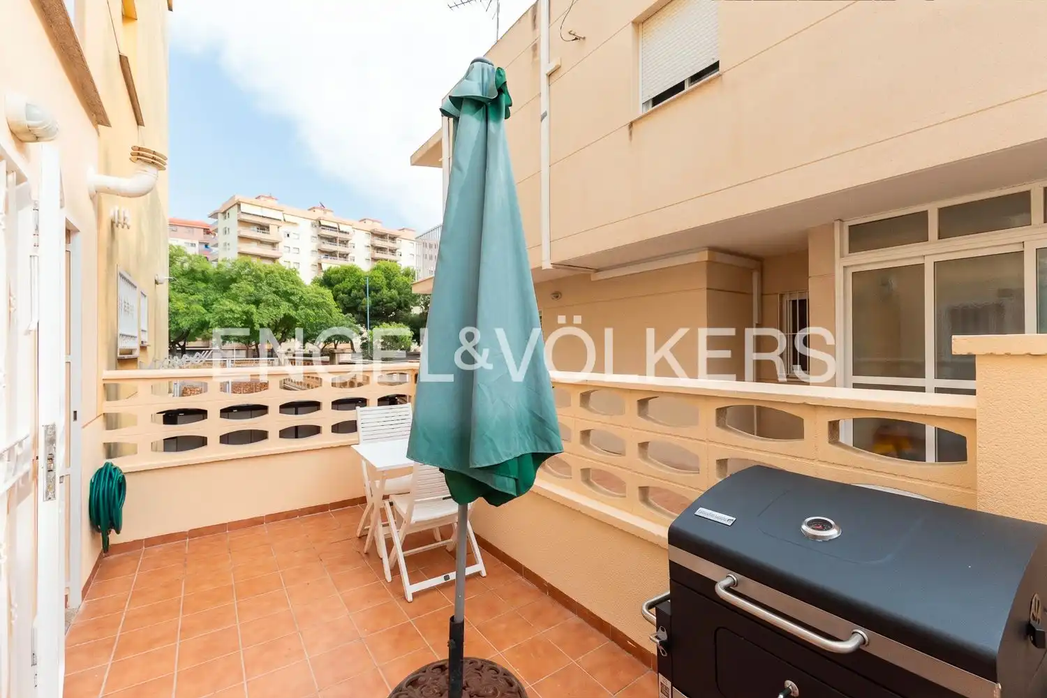 Terrassa de Casa adosada en venda en Miramar amb Aire condicionat, Calefacció i Terrassa
