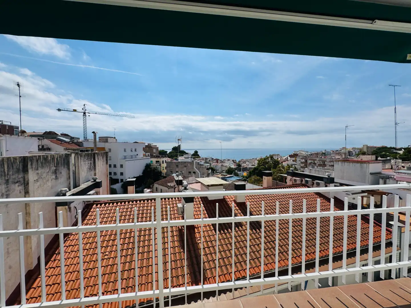 Vista exterior de Pis en venda en Sant Pol de Mar amb Aire condicionat, Calefacció i Terrassa