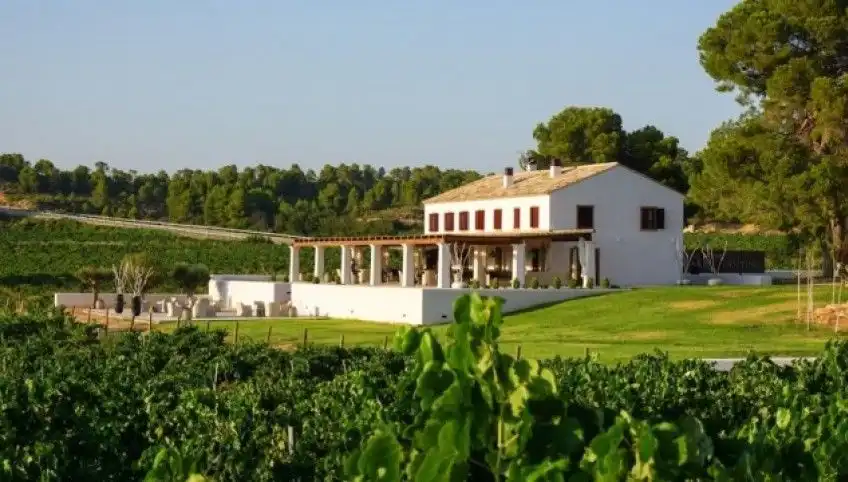 Houses for sale in Requena  with Furnished