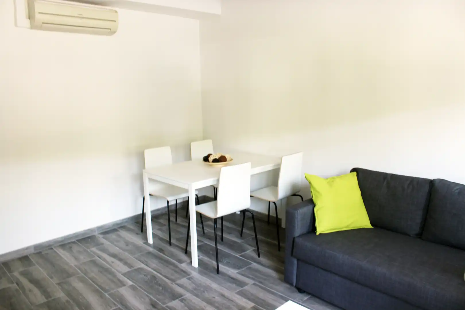 Sala de estar de Piso en venta en Girona con Aire acondicionado, Calefacción y Terraza