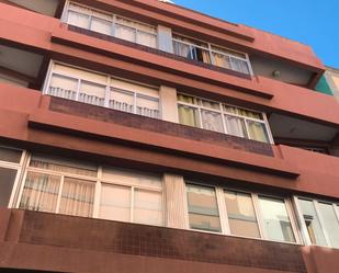 Exterior view of Flat for sale in Las Palmas de Gran Canaria  with Microwave and Balcony