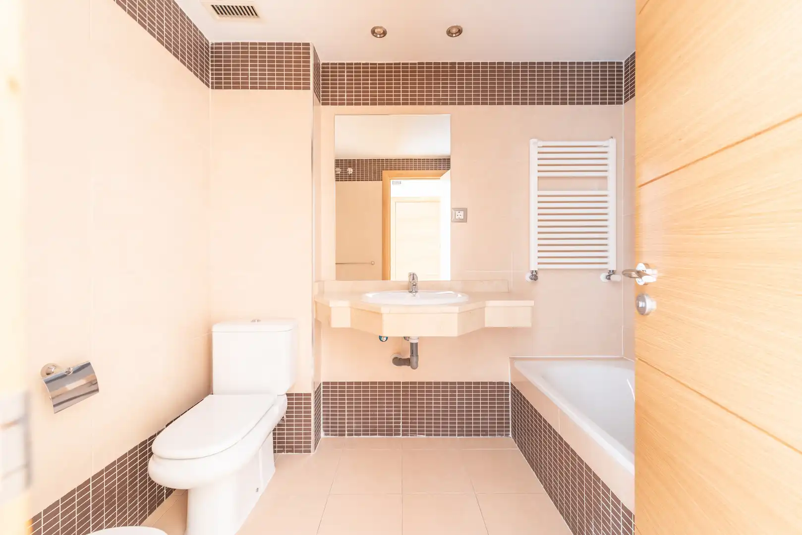 Flat with terrace for sale in Embalse De Navacerrada 51, imagen 8