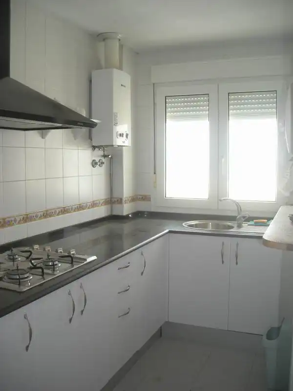 Cocina de Apartamento de alquiler en Conil de la Frontera con Aire acondicionado, Terraza y Amueblado