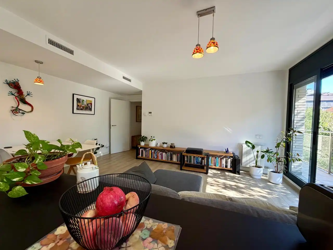 Sala de estar de Piso en venta en Montcada i Reixac con Aire acondicionado, Calefacción y Parquet