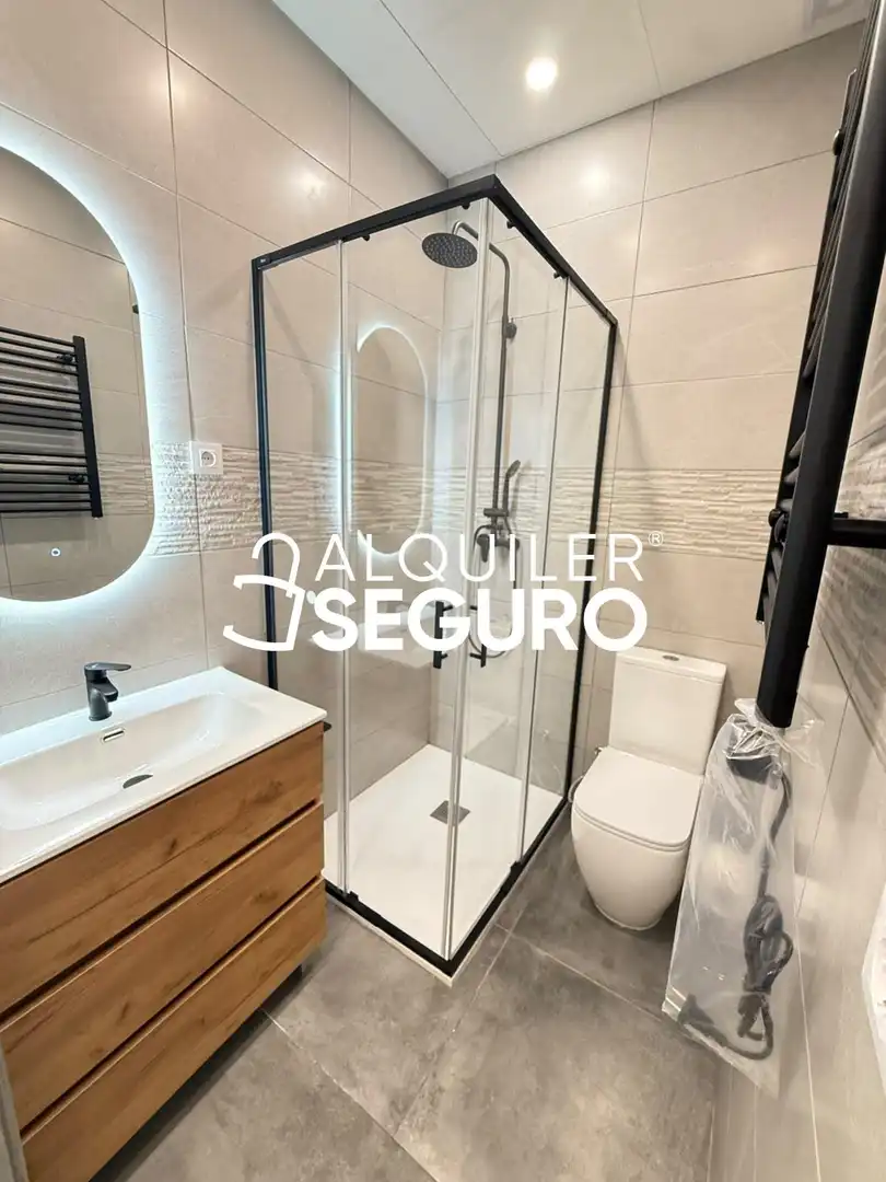 Baño de Piso de alquiler en Barrio de Salamanca