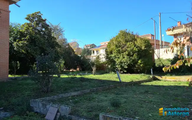Casa o chalet en venta en Astorga con Calefacción, Jardín privado y Parquet