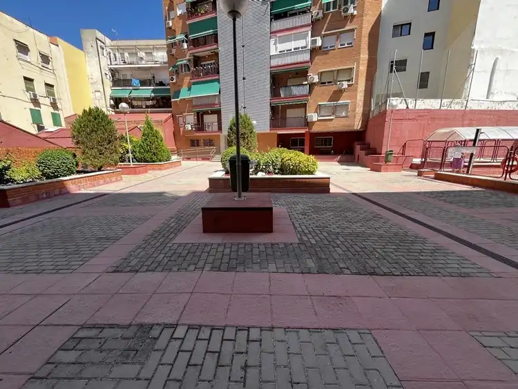 Vista exterior de Piso de alquiler en Madrid con Aire acondicionado, Calefacción y Parquet