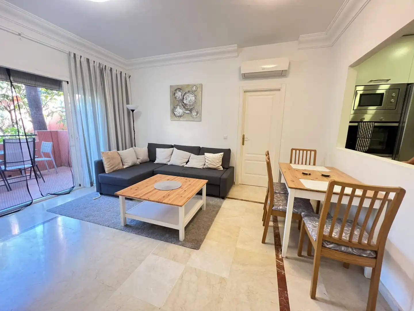 Sala de estar de Planta baja de alquiler en Estepona Pueblo