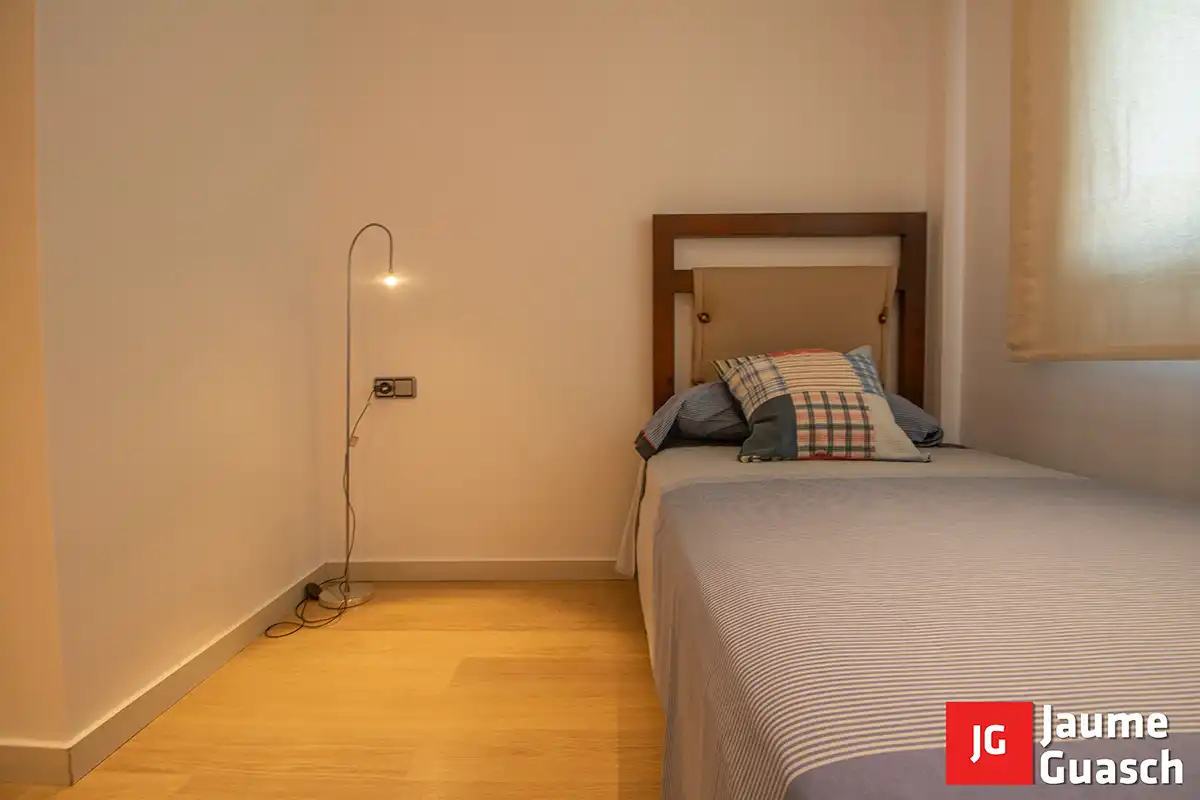 Bedroom of Flat for sale in Torredembarra  with Air Conditioner, Heating and Parquet flooring
