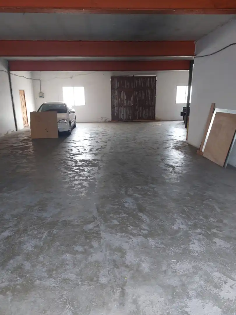 Edificio en venta en Almodóvar del Pinar