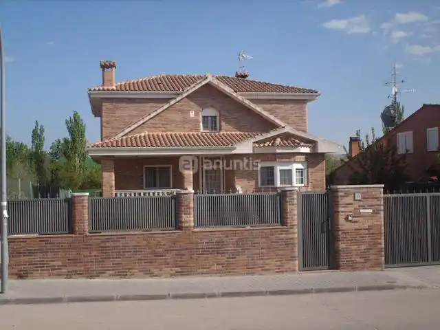Ático en venta en Calle Carretera de Fuentelsaz, 23, El Casar