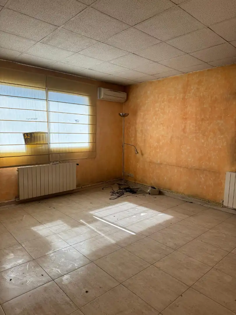 Habitación de Nave industrial de alquiler en Becerril de la Sierra con Calefacción