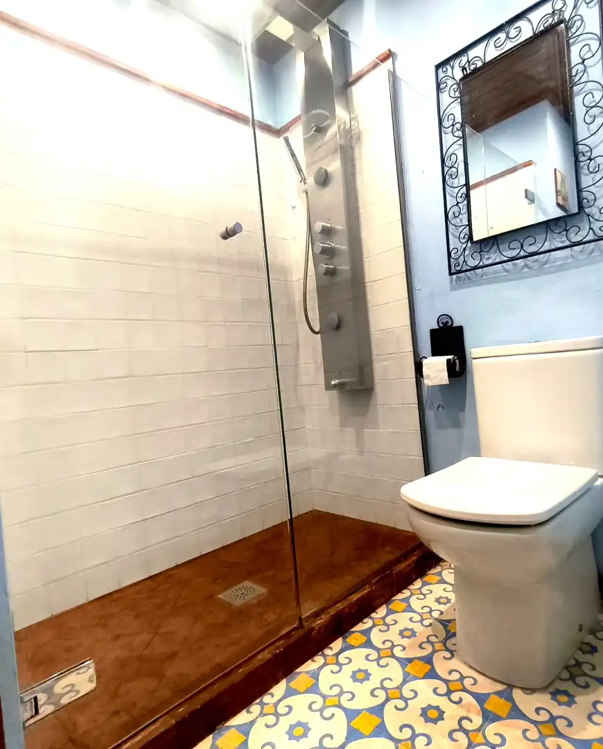 Bany de Apartament en venda en Cazalla de la Sierra amb Aire condicionat, Calefacció i Moblat