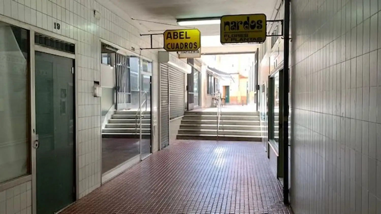 Local comercial en venda a Rúa San Vicente, imagen 11