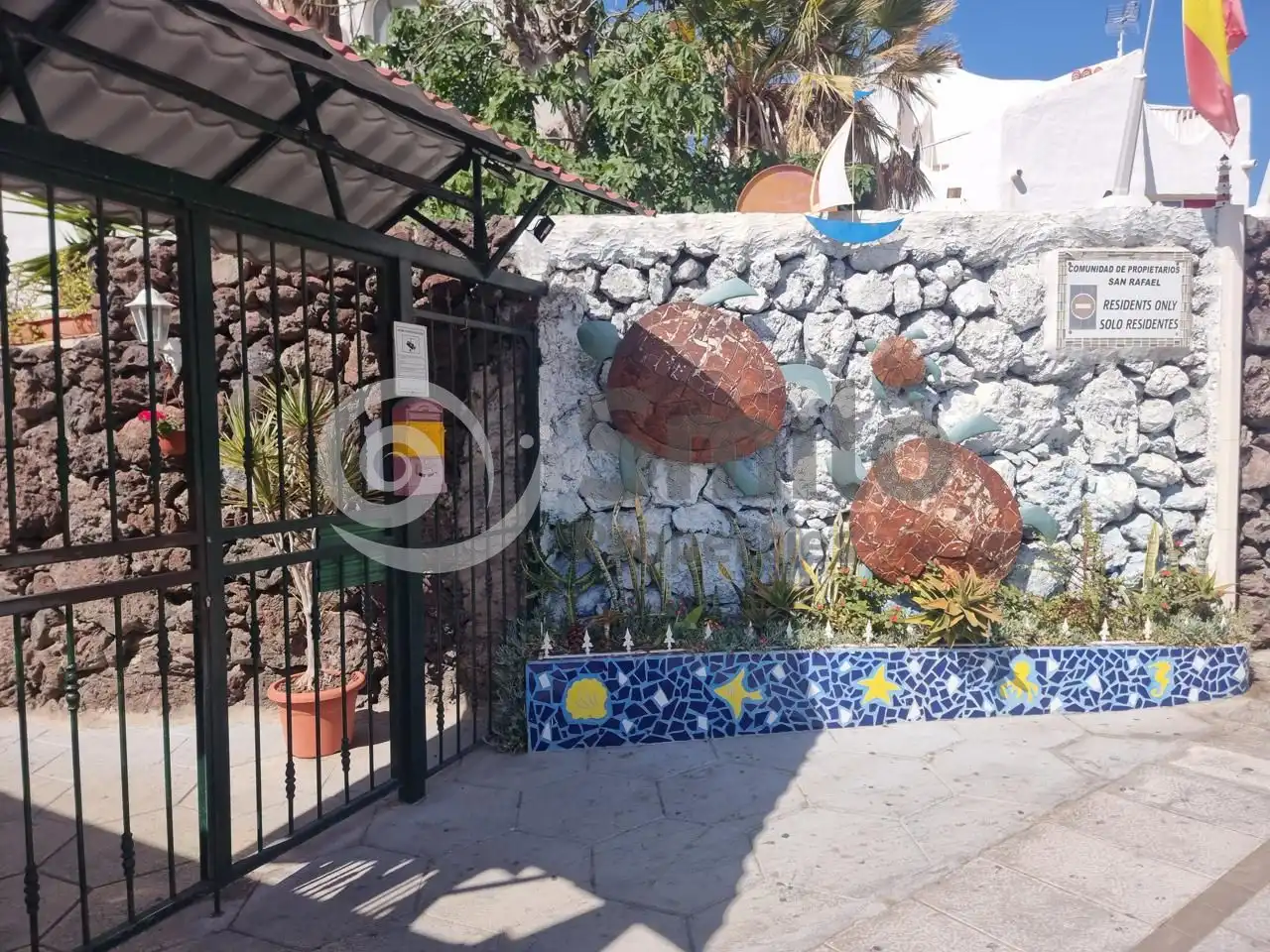 Garden of Duplexes for sale in Arona  with Terrace and Community pool