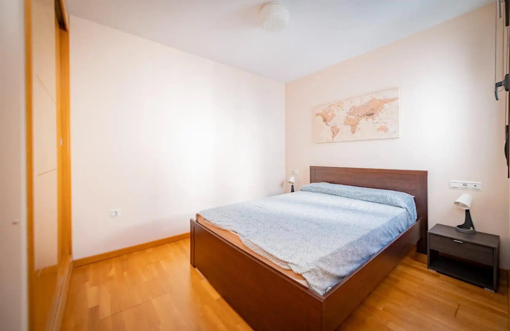 Schlafzimmer von Dachboden zum Verkauf in Antequera mit Klimaanlage