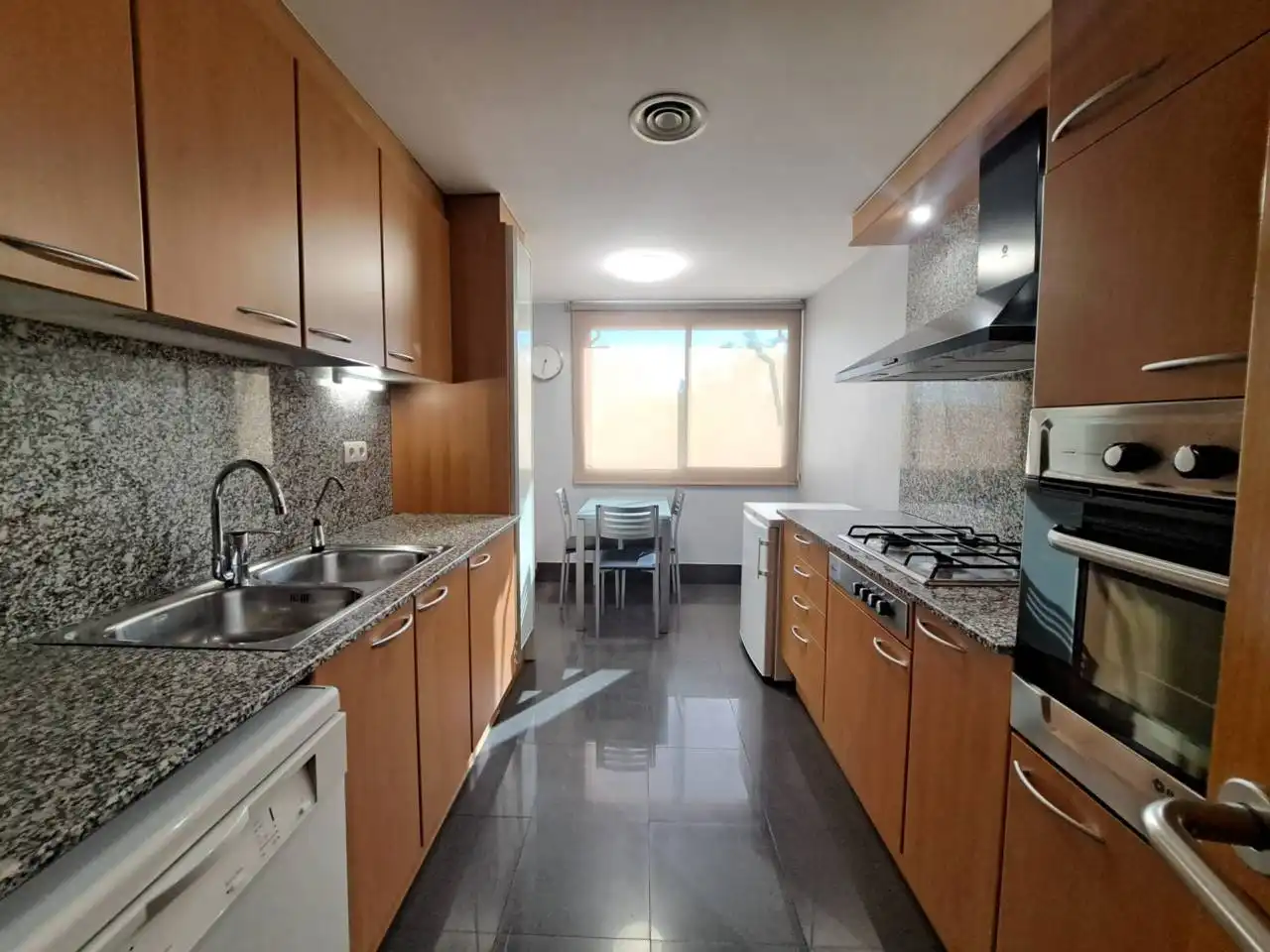 Küche von Wohnung zur Miete in Sant Quirze del Vallès mit Klimaanlage, Heizung und Parkett