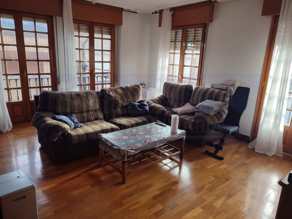 Sala d'estar de Pis en venda en Uruñuela