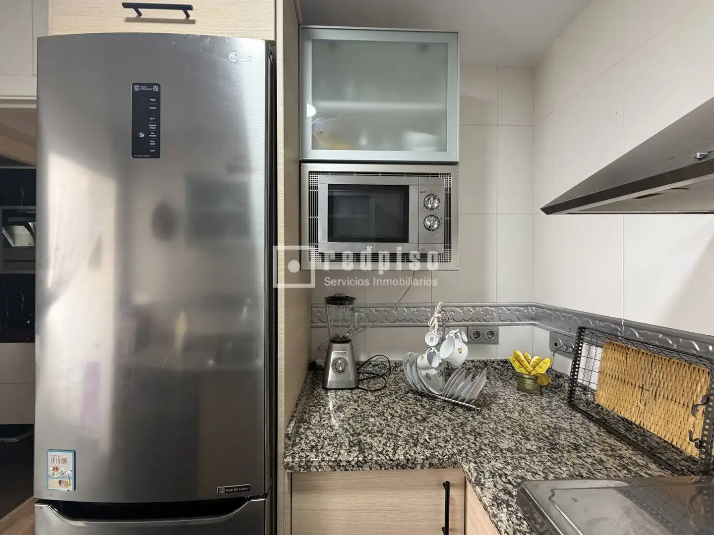 Küche von Wohnung zur Miete in Málaga mit Klimaanlage, Heizung und Privatgarten