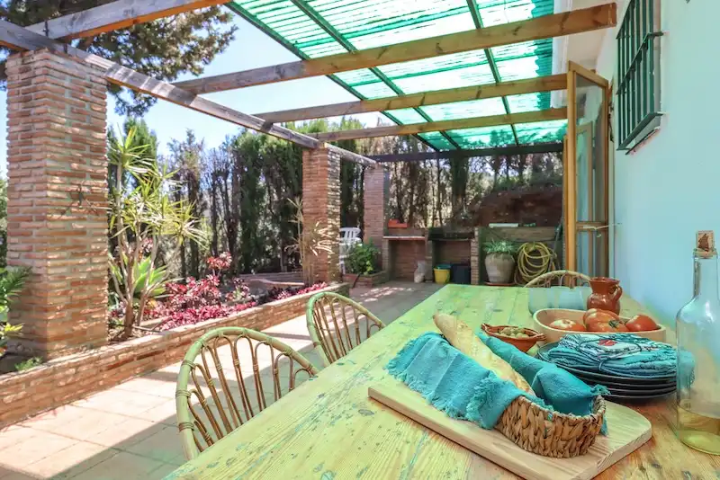 Terrassa de Casa o xalet en venda en Guaro amb Jardí privat i Piscina