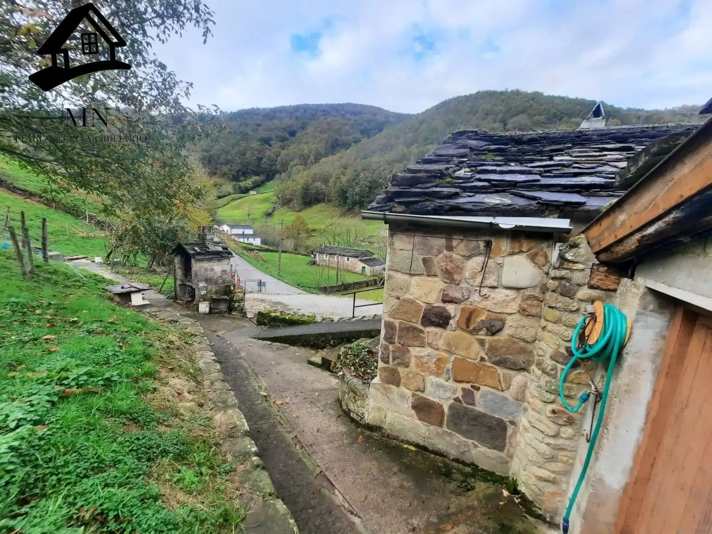 Vista exterior de Finca rústica en venda en Vega de Pas