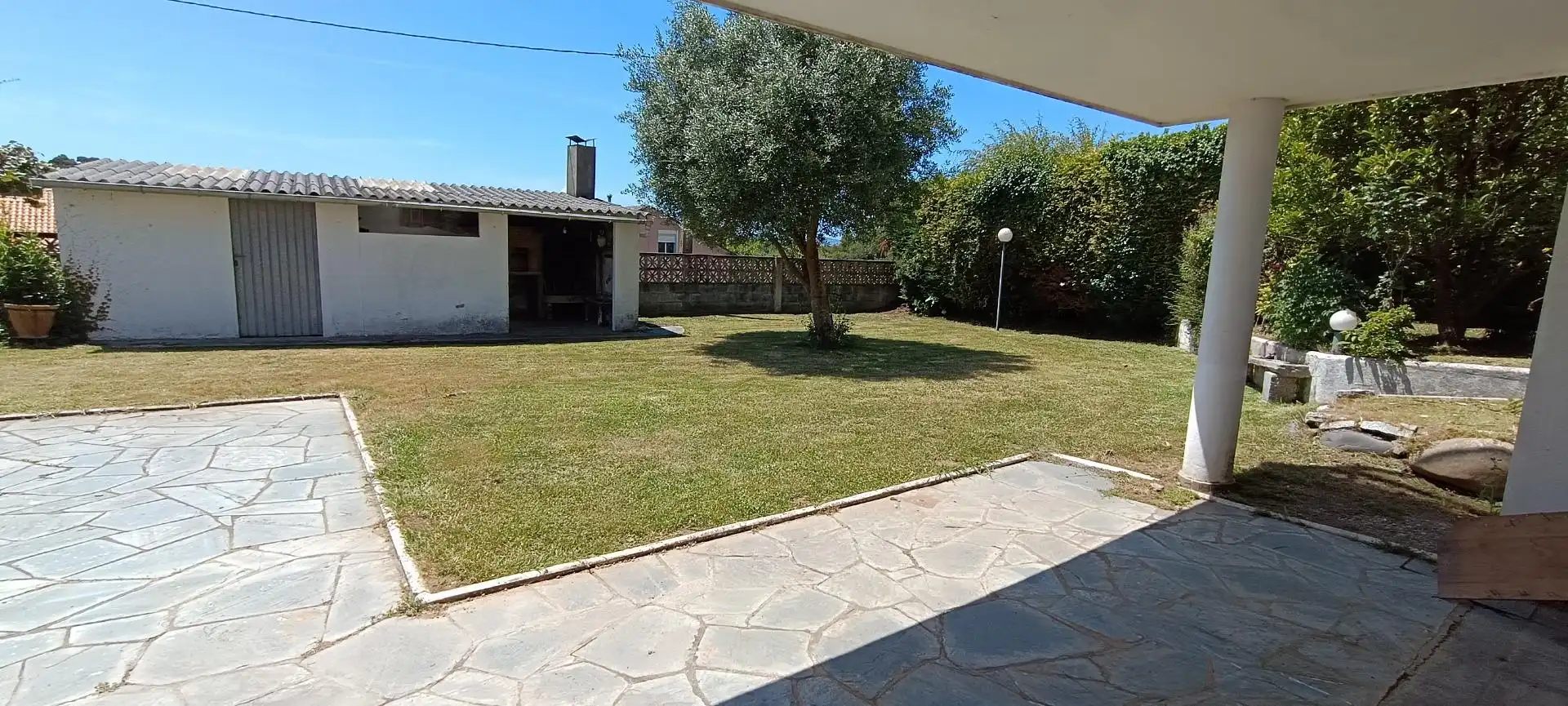 Jardí de Casa o xalet en venda en Oleiros amb Calefacció, Terrassa i Balcó