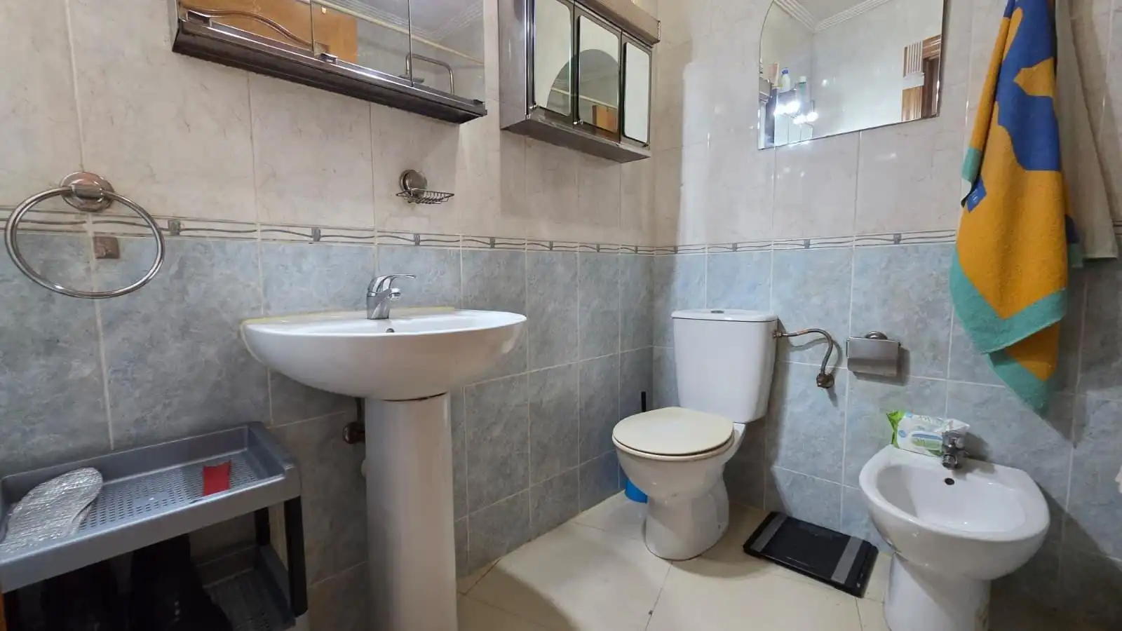 Bany de Apartament en venda en Torrevieja amb Terrassa, Moblat i Balcó
