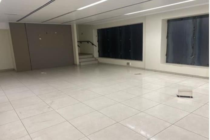 Premises for sale in  Madrid Capital