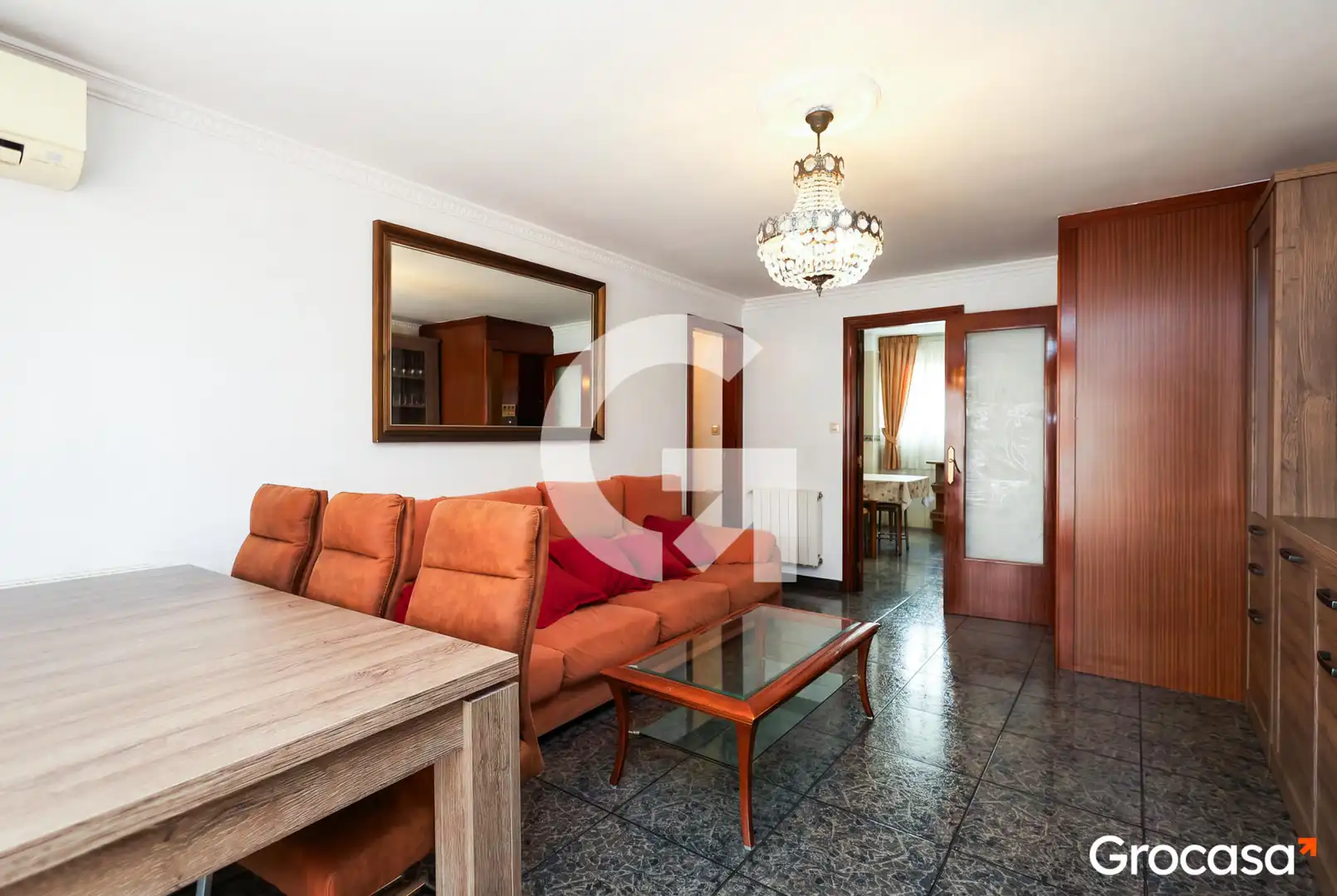 Sala de estar de Piso en venta en L'Hospitalet de Llobregat con Aire acondicionado, Calefacción y Balcón