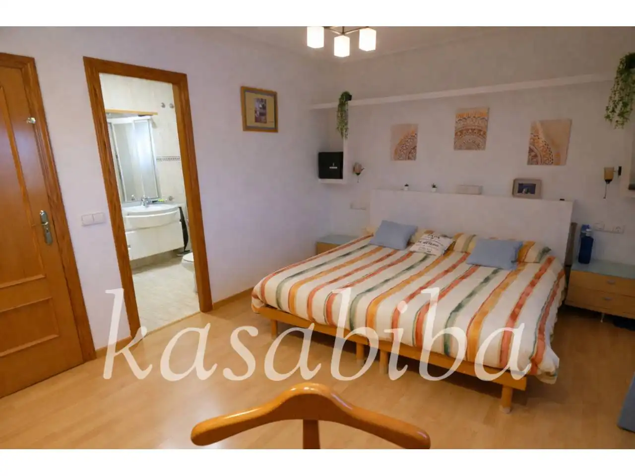 Habitación de Casa o chalet en venta en Chiva con Aire acondicionado, Calefacción y Jardín privado