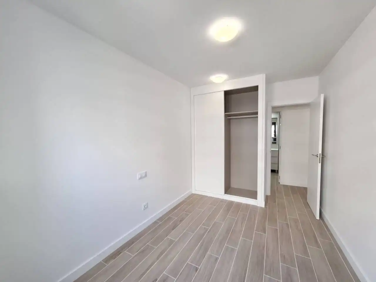 Flat for rent in Madrid  with Air Conditioner, Heating and Terrace
