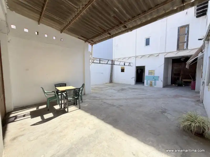 Casa adosada en venta en Valencia con Trastero y Alarma