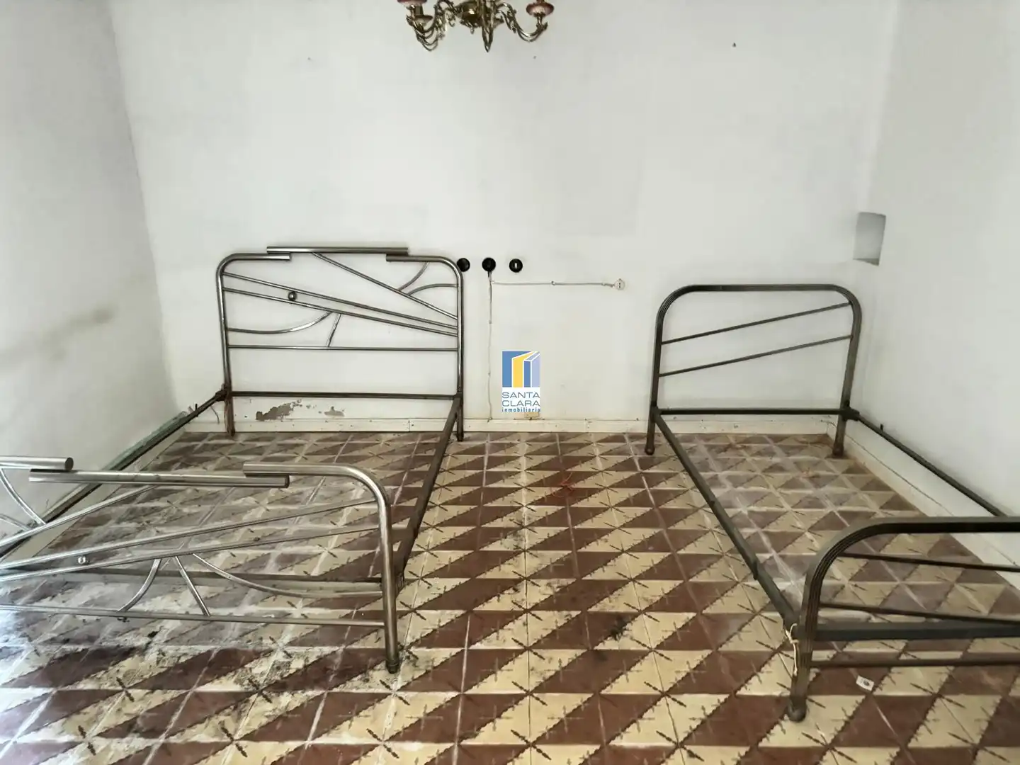 Bedroom of Houses for sale in Aspariegos