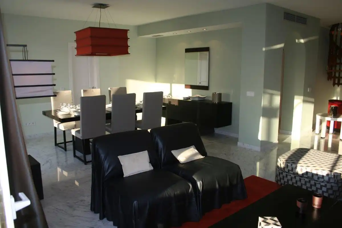 Comedor de Ático en venta en Marbella con Aire acondicionado, Terraza y Trastero