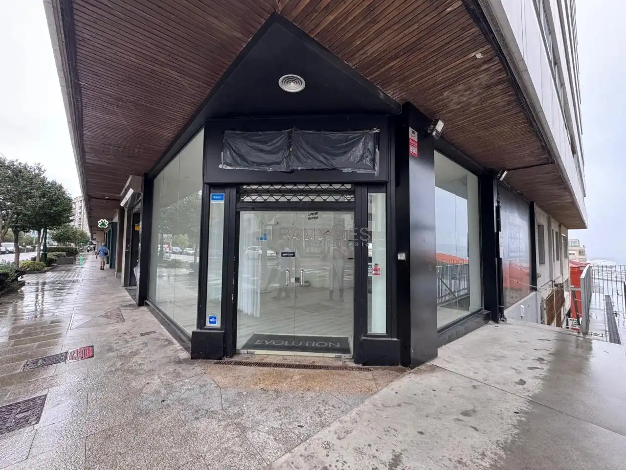 Local comercial en alquiler en CAMELIAS, imagen 14