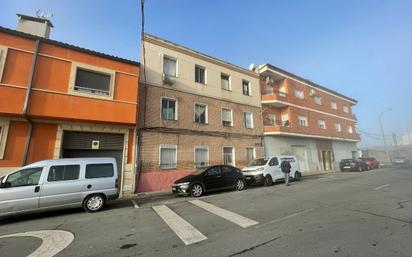 Exterior view of Flat for sale in Medina del Campo