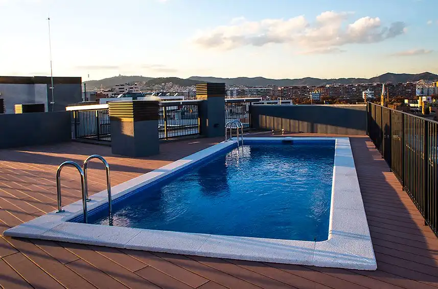 Piscina de Piso de alquiler en Sant Martí