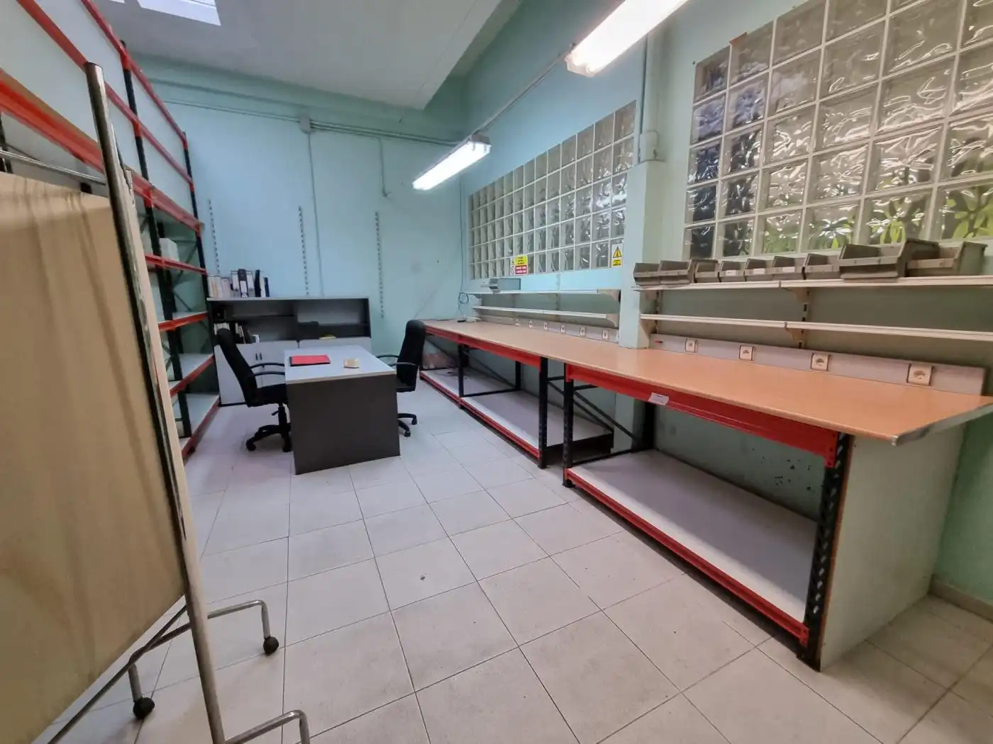 Gewerbefläche zum Verkauf in Calle de Luis del Valle 64, imagen 8