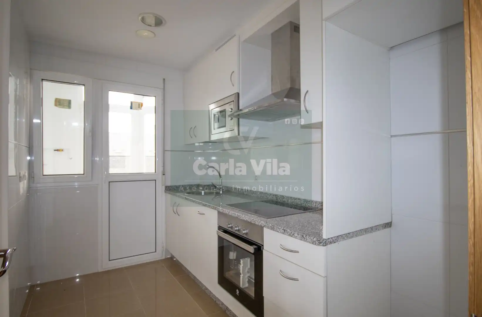 Cocina de Dúplex en venta en Lugo con Calefacción, Parquet y Terraza
