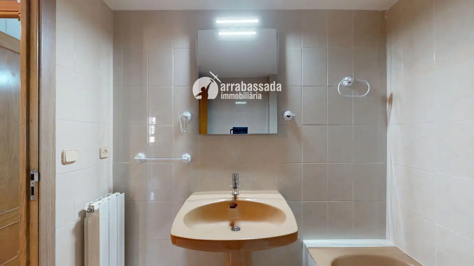Bathroom of Flat for rent in Tarragona  with Air Conditioner, Heating and Terrace