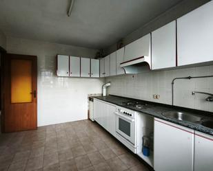 Kitchen of Flat for sale in Lugo Capital  with Heating, Storage room and Balcony