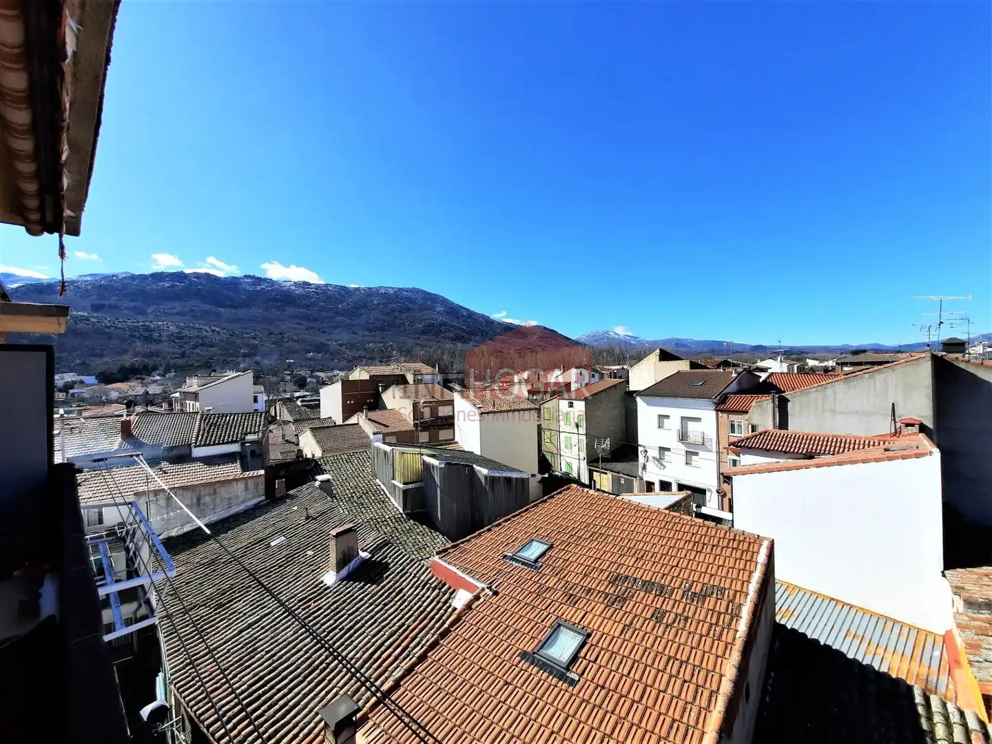 Exterior view of Flat for sale in Navaluenga  with Heating, Terrace and Balcony