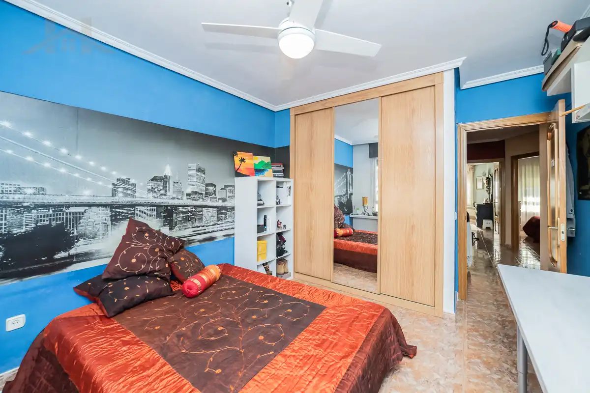 Casa aparellada amb terrassa en venda a Calle Sierra de Gredos 64, imagen 35