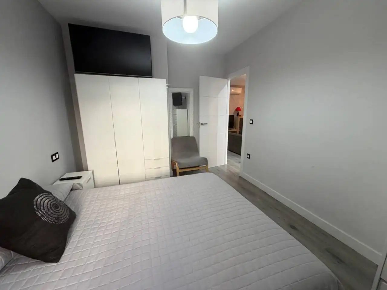 Bedroom of Detached homes for sale in Madrigueras  with Air Conditioner and Swimming Pool