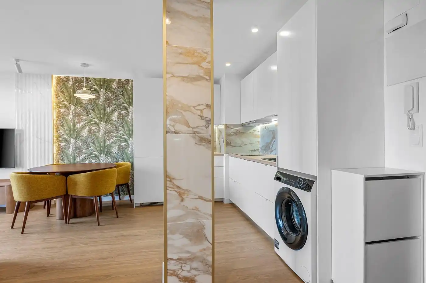 Cocina de Piso en venta en Torrevieja con Terraza, Piscina y Piscina comunitaria