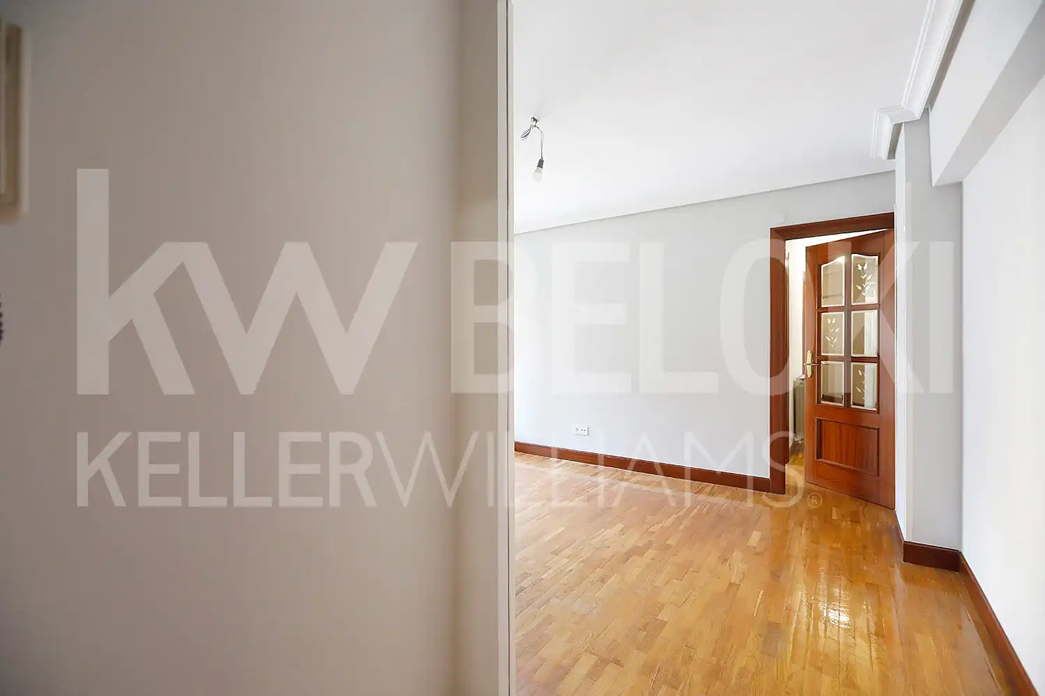 Flat with terrace for sale in Luis de Uranzu Kalea, imagen 2