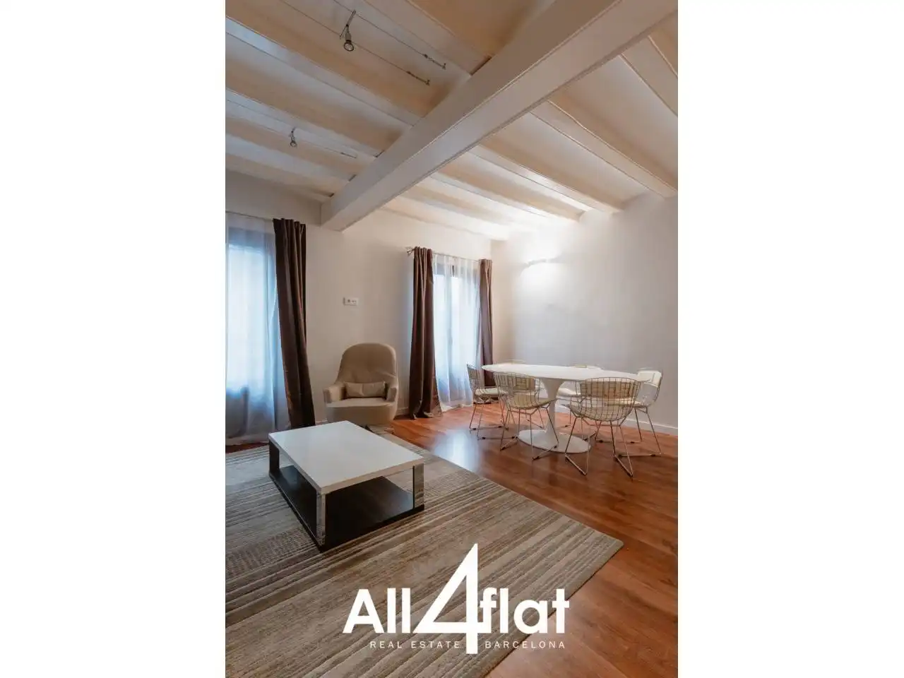 Wohnzimmer von Wohnung zur Miete in Barcelona mit Klimaanlage, Heizung und Parkett
